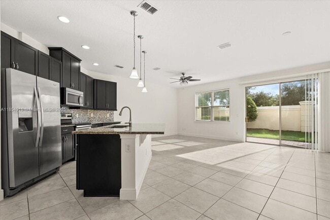 9829 Winnington St in Orlando, FL - Foto de edificio - Building Photo