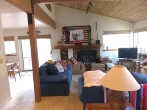 103 Dandelion W Dr in Sun Valley, ID - Building Photo - Building Photo