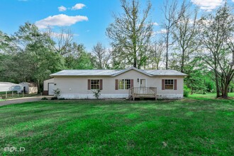 473 Dixie Lake Rd in Waskom, TX - Building Photo - Building Photo