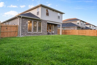 401 Magnolia Ln in Lake Jackson, TX - Building Photo - Building Photo