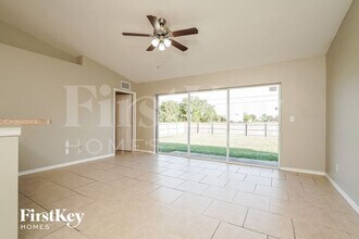 4206 25th St SW in Lehigh Acres, FL - Building Photo - Building Photo