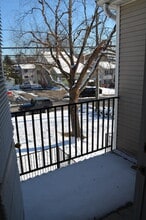 50 Myano Ln, Unit # 11 in Stamford, CT - Building Photo - Building Photo