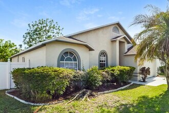 543 Emerald Cove Loop in Lakeland, FL - Foto de edificio - Building Photo