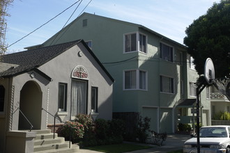 1521 Alameda Ave in Alameda, CA - Building Photo - Building Photo