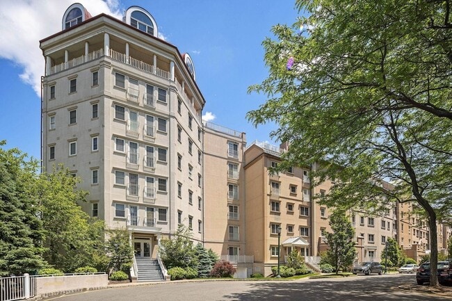 property at 205 Shearwater Ct W