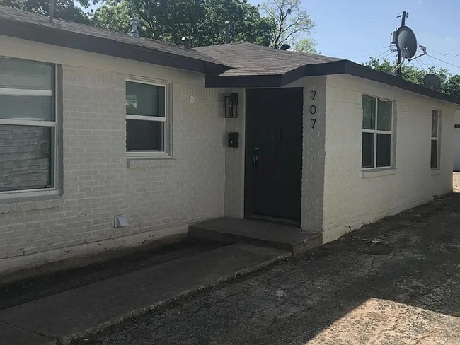 property at 707 E N 12th St