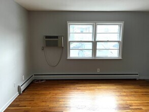 96 S Hamilton St in Poughkeepsie, NY - Building Photo - Building Photo