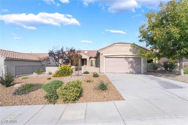 2706 Grand Forks Rd