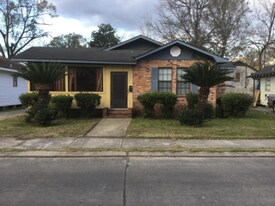 2439 Jefferson Ave in Baton Rouge, LA - Building Photo