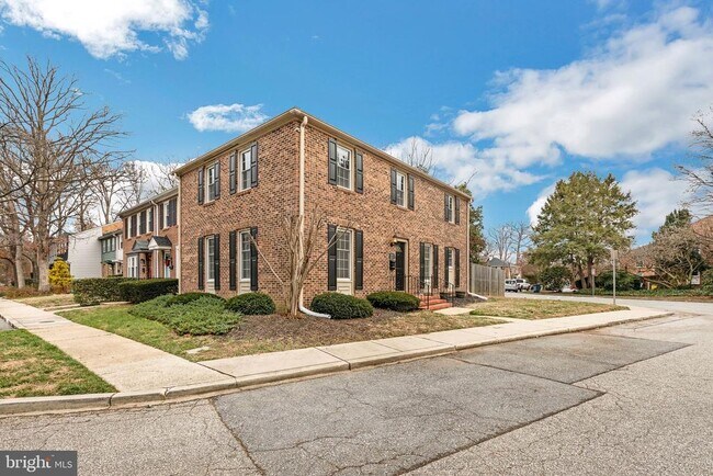 1772 Dryden Way in Crofton, MD - Building Photo - Building Photo