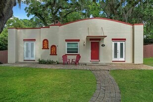 1647 Lake Ella Dr in Tallahassee, FL - Building Photo