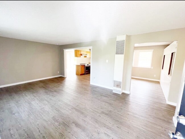 9428 Silverdale Loop Rd NW in Silverdale, WA - Building Photo - Building Photo