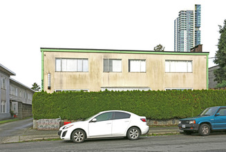 Dowmor in Burnaby, BC - Building Photo - Building Photo