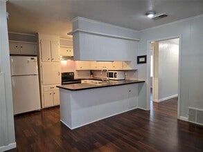 1609 Arlington Dr in Corsicana, TX - Building Photo - Building Photo