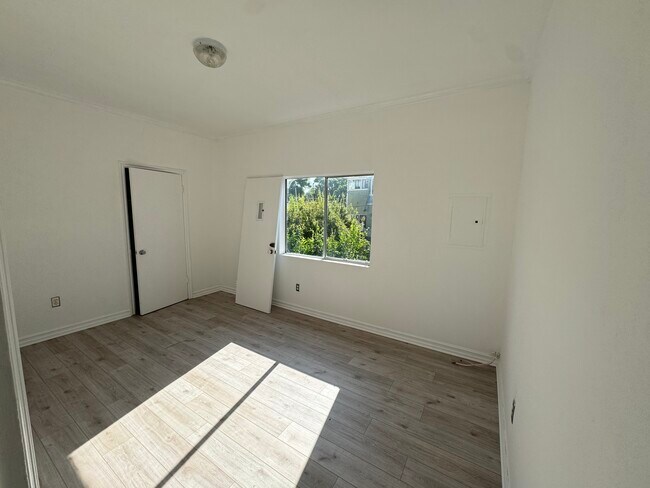 1461 Carroll Ave in Los Angeles, CA - Building Photo - Building Photo