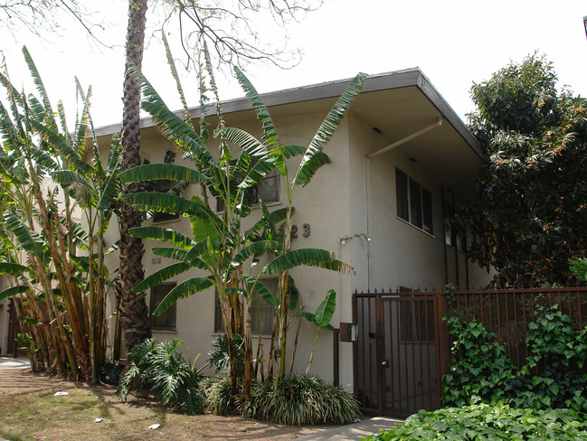 523 N Berendo St in Los Angeles, CA - Building Photo - Building Photo