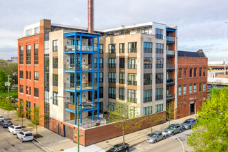 East Pilsen in Chicago, IL - Foto de edificio - Building Photo