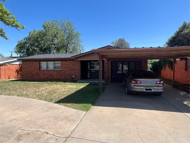 2811 54th St in Lubbock, TX - Foto de edificio - Building Photo