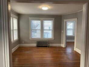 84 Endicott St, Unit 1-R in Peabody, MA - Building Photo - Building Photo