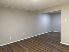 713 N 6th St in Columbia, MO - Building Photo - Building Photo