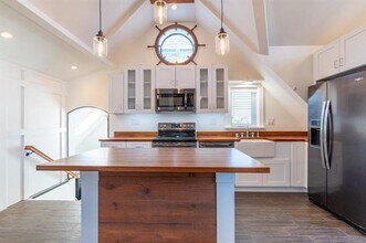 980 San Ramon Ave in Moss Beach, CA - Building Photo - Building Photo