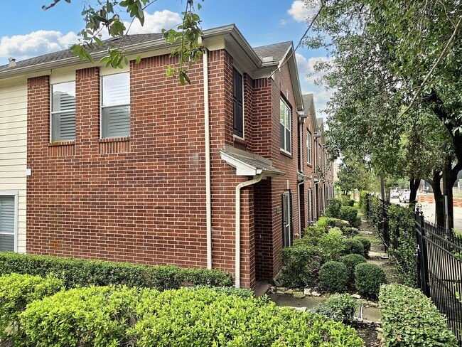 2211 Runnels St in Houston, TX - Building Photo - Building Photo