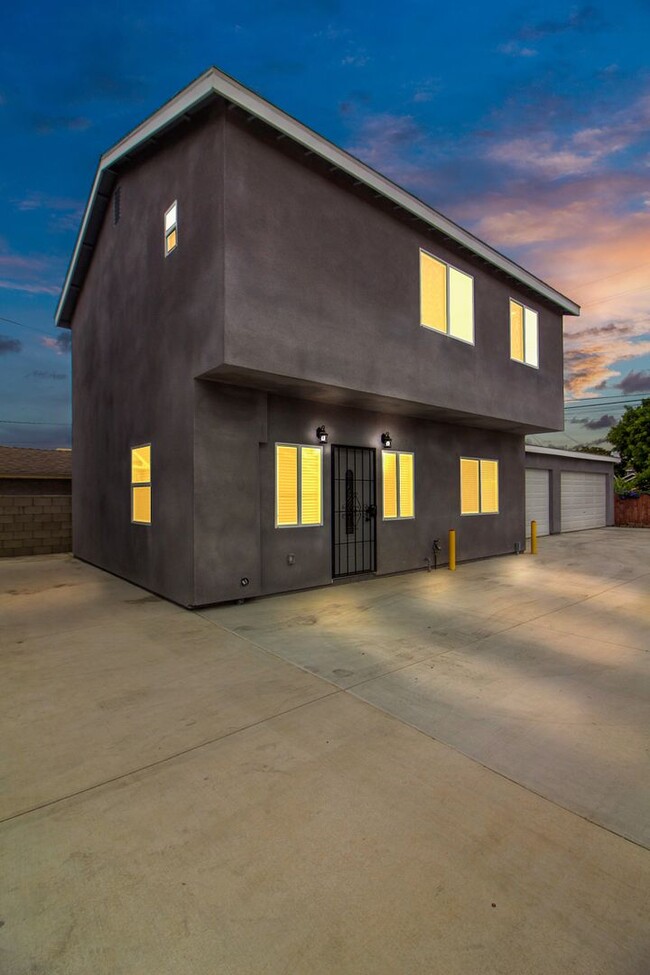 1740 Rose Ave-Unit -1742 Unit A in Long Beach, CA - Building Photo - Building Photo
