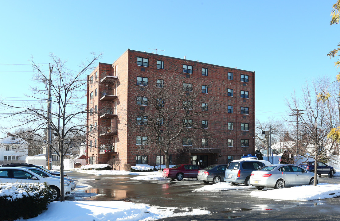 Conway Court in Troy, NY - Foto de edificio