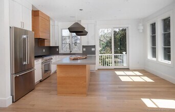6 Down River Rd in New Canaan, CT - Building Photo - Building Photo