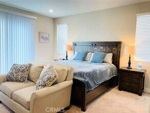 170 Scale in Irvine, CA - Building Photo - Building Photo