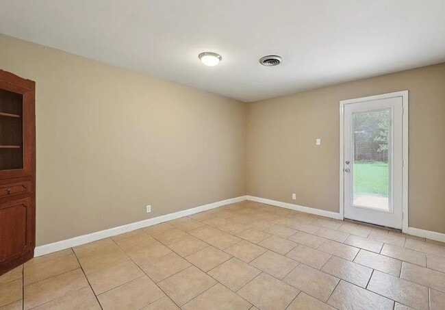 630 White Oak Dr in Lumberton, TX - Building Photo - Building Photo