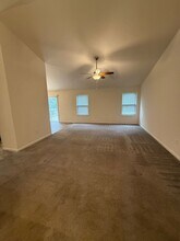 401 Spring Valley Run in Festus, MO - Building Photo - Building Photo