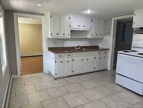 245 Glenville Rd in Greenwich, CT - Building Photo - Building Photo