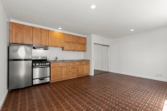 8026 Blackburn Ave, Unit 3 in Los Angeles, CA - Building Photo - Building Photo