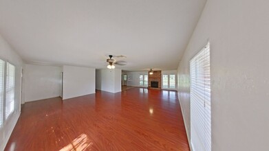 1072 Crystal Bowl Cir in Casselberry, FL - Building Photo - Building Photo
