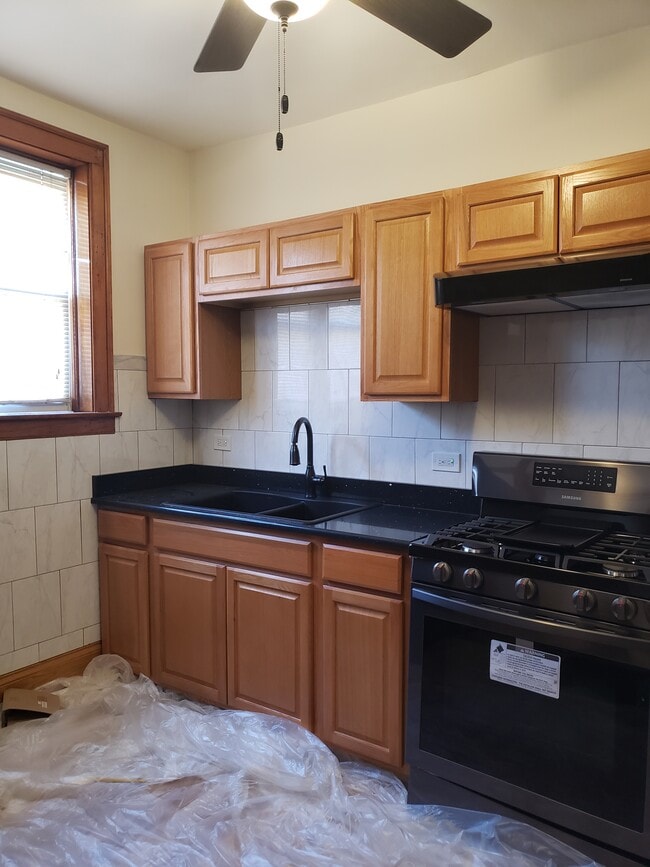 8231 S Elizabeth St, Unit 1