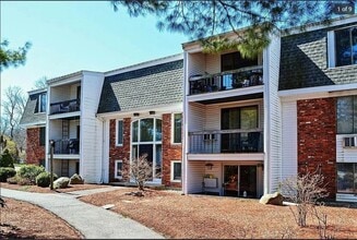 96 Main St in Foxboro, MA - Building Photo - Building Photo