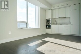 955-3955 Bay St. in Toronto, ON - Building Photo - Building Photo
