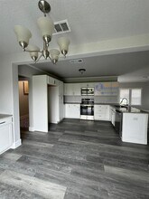 109 W Alabama St in Brazoria, TX - Building Photo - Building Photo