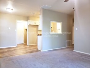 989 Barkley Cir in Norman, OK - Building Photo - Building Photo