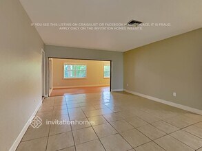 7160 NW 21st St in Sunrise, FL - Building Photo - Building Photo