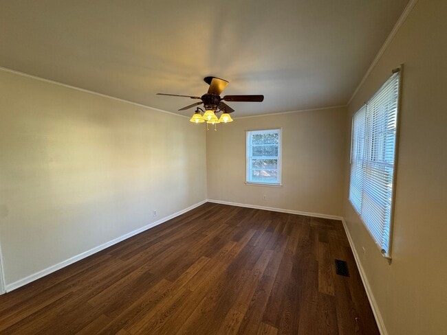 18 Barnes Dr in Belmont, NC - Building Photo - Building Photo