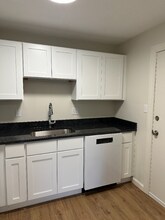 153 Providence Rd in Grafton, MA - Foto de edificio - Building Photo