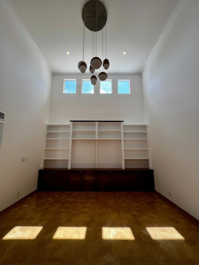 7505 Hampton Ave, Unit 16 in West Hollywood, CA - Building Photo - Building Photo