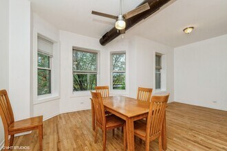1333 W Taylor St in Chicago, IL - Building Photo - Building Photo
