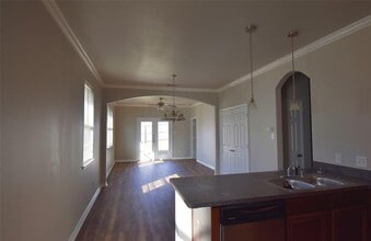 1110 Story Book Ln in Weatherford, TX - Building Photo - Building Photo