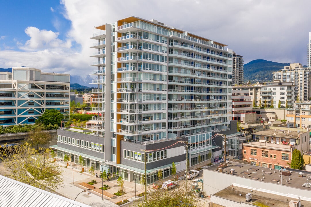 Promenade at the Quay in North Vancouver, BC - Building Photo