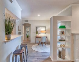 10043 N Capital of Texas Hwy in Austin, TX - Building Photo