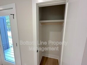 1360 Briar Creek Rd in Charlotte, NC - Building Photo - Building Photo