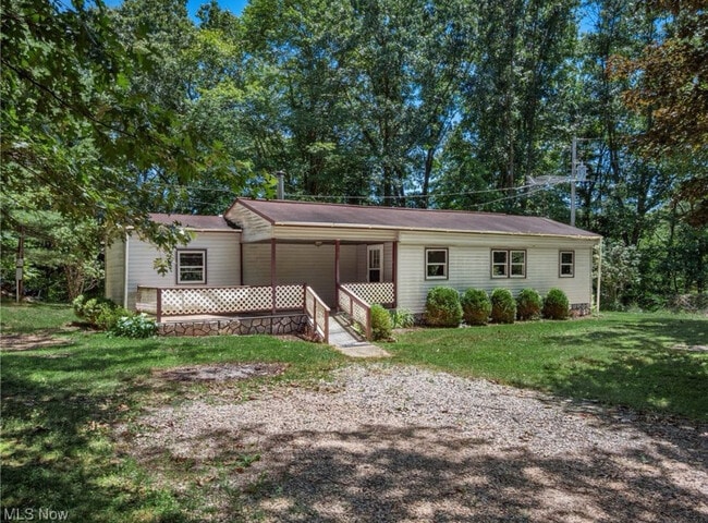 property at 66090 Wolfs Den Rd